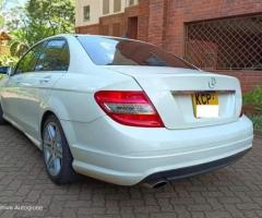Mercedes Benz - 2
