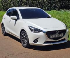 Mazda Demio - 3