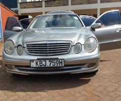 Mercedes Benz E200 - 3
