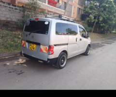 Nissan V 200 - Automatic - 2