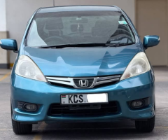 Honda Fit Shuttle - 3