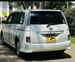 Toyota Isis - Price drop 🔥 - 2