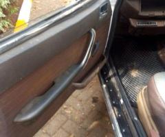 Peugeot 504 saloon, manual, 5 speed, accident free - 7