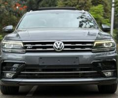 2018 VOLKSWAGEN TIGUAN R-LINE TSI 4MOTION - 2