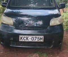 Toyota porte
