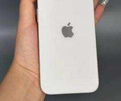 Apple iPhone 13 - 3