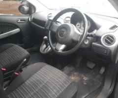 Mazda demio