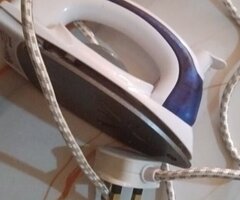 Good as new iron steamer - 2