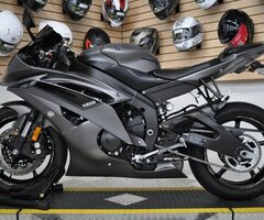 2016 YAMAHA R6.. contact me on whatsapp: +12268666609 - 5